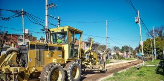 Sujarchuk recorrió importantes obras de salud y asfalto