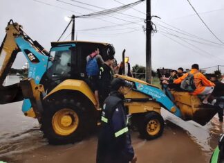Temporal en Escobar: calles anegadas, evacuados y decenas de árboles caídos